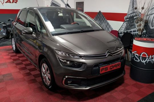 Citroen C4 Picasso II 1.2 130cv Confort occasion en vente à Claye-Souilly 
								