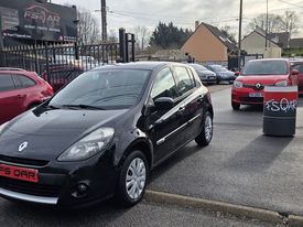 A vendre Renault Clio à Claye-Souilly 77410